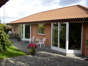 Hus set fra SV.